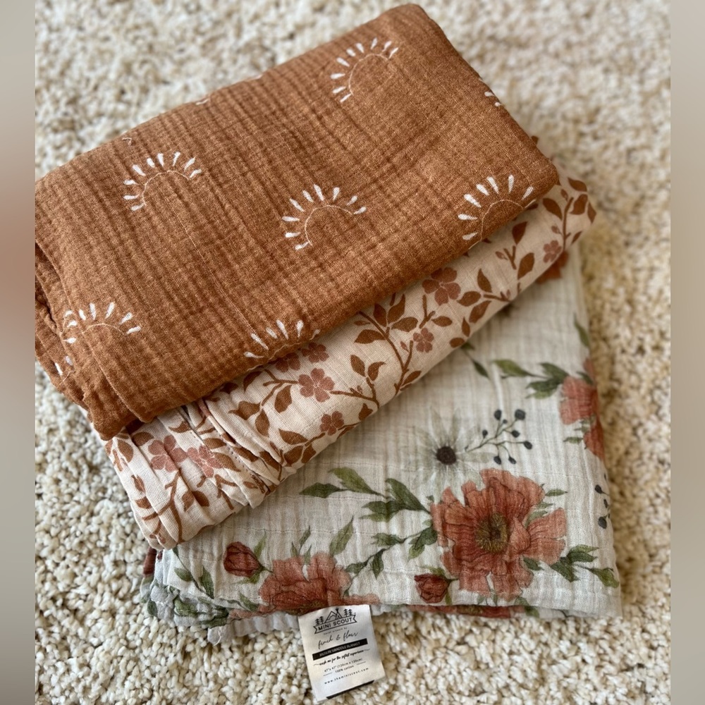Mini Scout Muslin Blankets